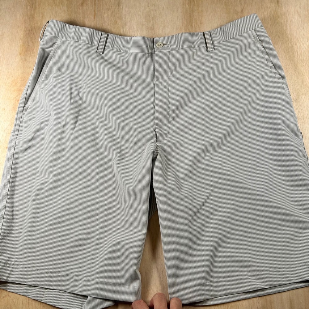 Nike Golf Fit Dry Shorts Mens 42 Grey White Striped Seersucker Performance Golf